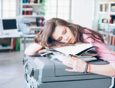 Οι γυναίκες που ροχαλίζουν διατρέχουν αυξημένο κίνδυνο καρδιολογικών βλαβών